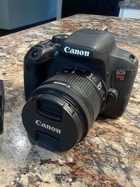 Canon EOS Rebel T7i DSLR Camera in Black with Canon 18-55mm Lens